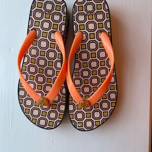 Tory Burch Orange Patent Logo-Button Flip Flop Sandals